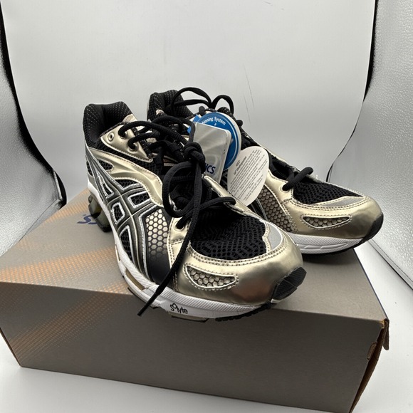 Asics Gel Kinetic Mens Running Shoes Size 10.5 NIB‎ TN831 9090 Black Onyx Gold main image 10